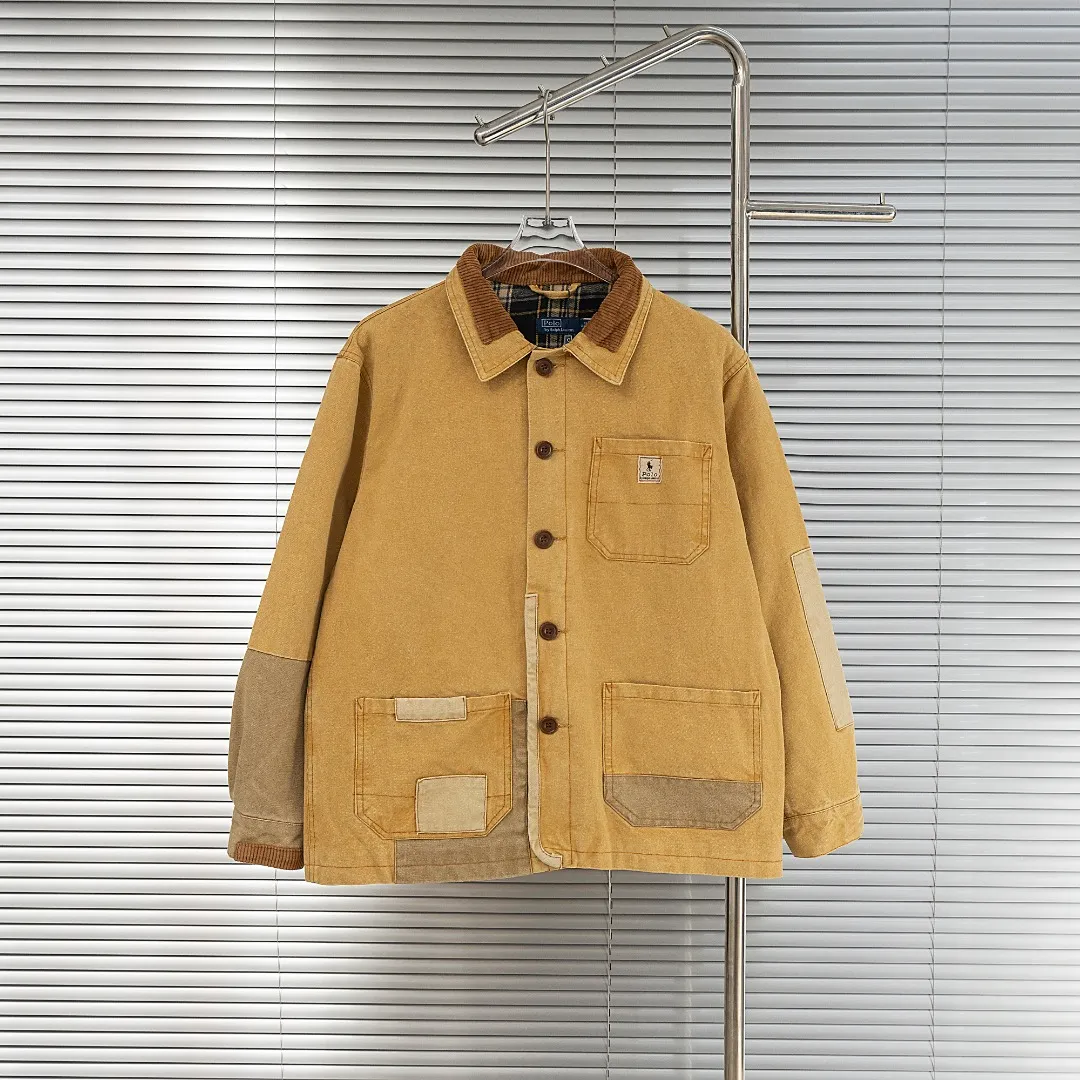 P640 top version (difference in currency) You can scan the code to enter the official website Style: Ralph Lauren POLO Ralph Lauren original open-mold Barn style heavy-duty washed and distressed second-hand jacket Color: picture color Size: M-XXL Fabric: denim canvas Accessories: a full set of customized accessories No gender distinction, the same style for men and women